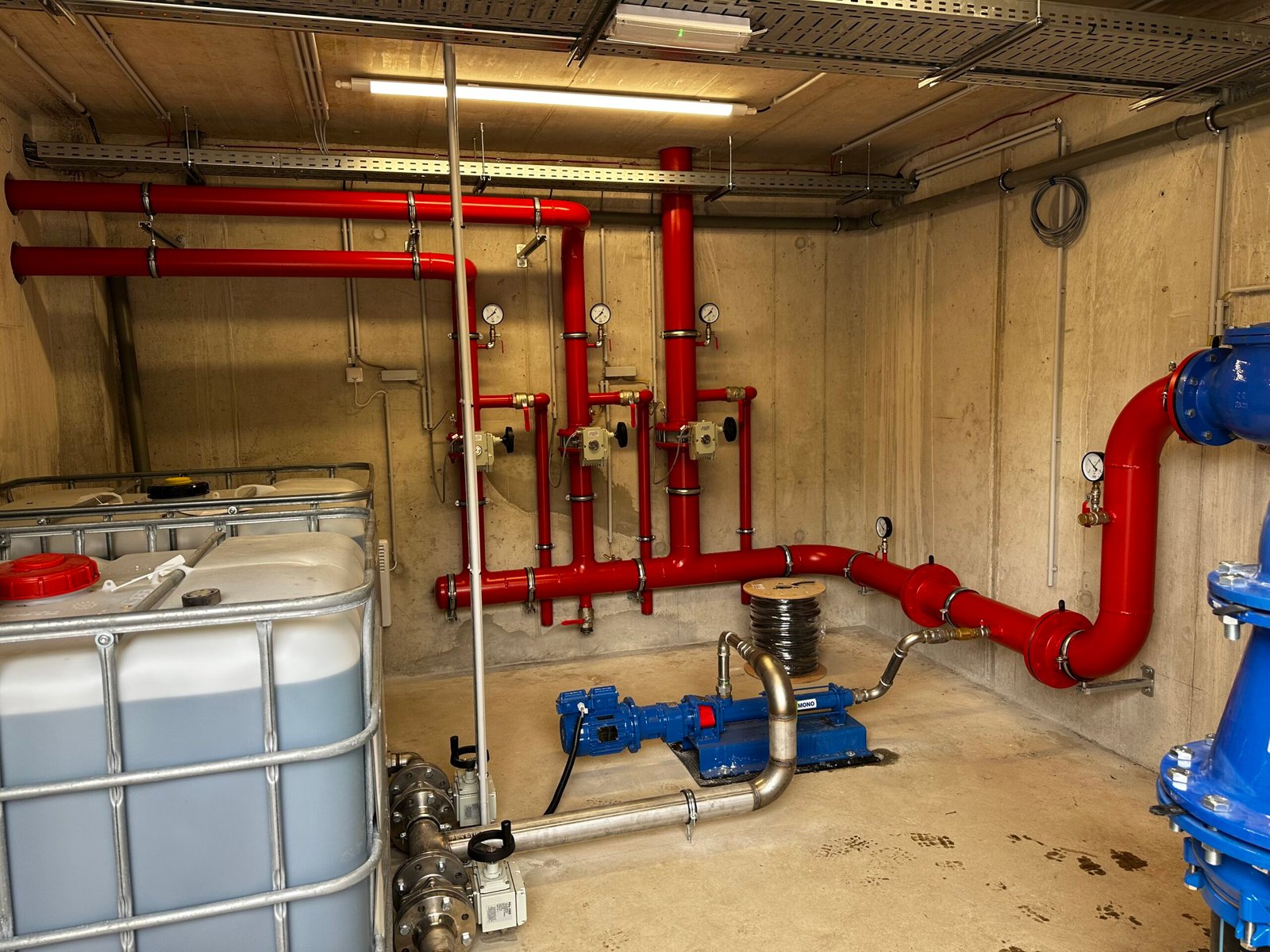 Ipari villany szivattyú bekötése tűzoltó rendszer vezérléshez