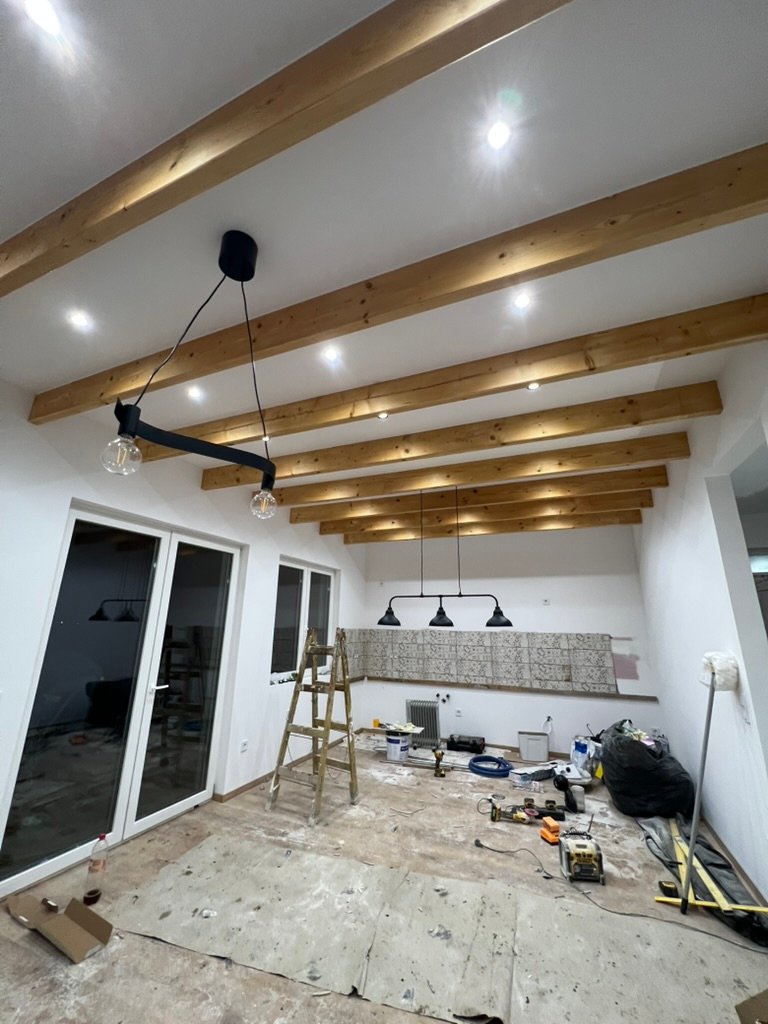 Modern spot lámpák és világítás korszerűsítés referencia